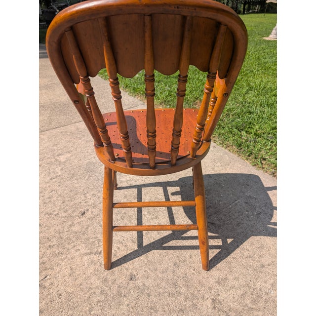 Mid 19th Century 19th Windsor Spindle Armchair With Star Seat For Sale - Image 5 of 9