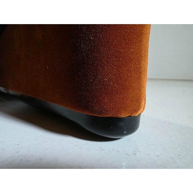 Maralunga Sofa in Burned Orange Velvet by Vico Magistretti for Cassina, 1970s For Sale - Image 10 of 12