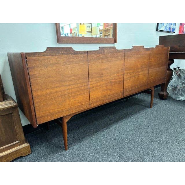 Mid Century Dresser by John Caldwell for Brown Saltman For Sale In Los Angeles - Image 6 of 11