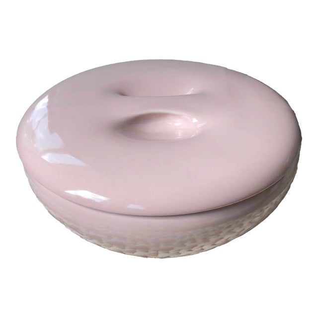 1950s Russel Wright MCM Covered Casserole Dish in Powder Pink For Sale