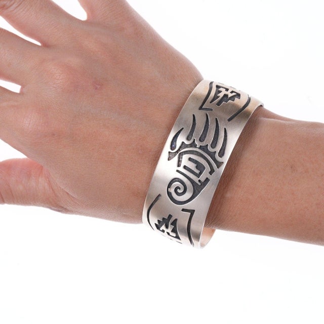 Metal 6 7/8" Hopi Overlay Sterling cuff bracelet For Sale - Image 7 of 10
