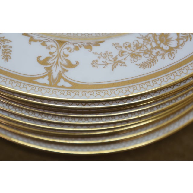 Vintage Wedgwood X2830 Gilt Gold Floral Acanthus Leaf Dinner Plates 11" - Set of 12 For Sale - Image 10 of 11