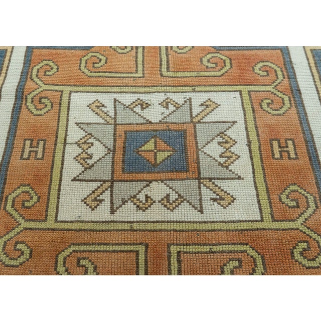 Early 21st Century Turkish Vintage Rug 4'10" x 7'8" #20584 For Sale - Image 5 of 8