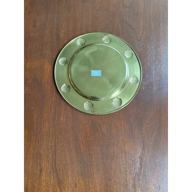 Mid-Century Modern 1960s Brass Charger With Seashells--- Set of 4 For Sale - Image 3 of 10