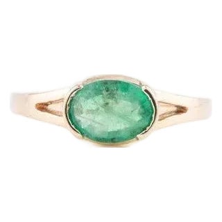 14k Yellow Gold 1.16 Carat Oval Emerald Single Stone East to West Ring Size 7 For Sale