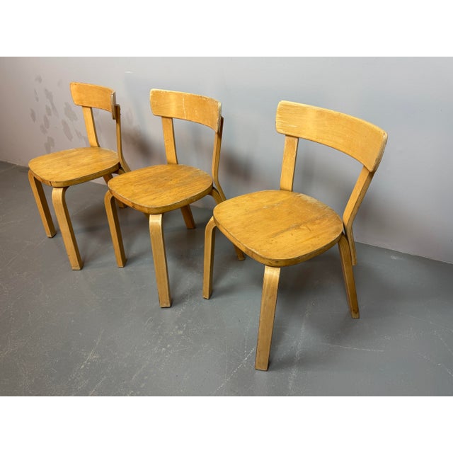 Wood First Edition Model 69 Chairs in Plywood by Alvar Aalto for Artek, Finland, 1940s, Set of 3 For Sale - Image 7 of 9