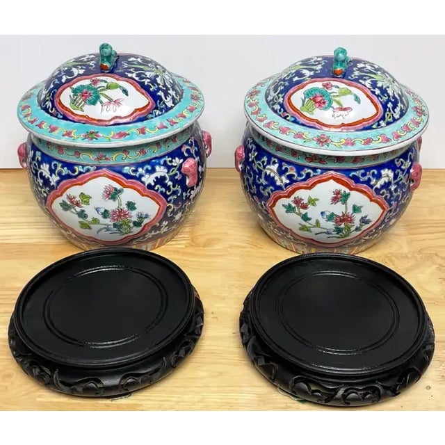Mid 20th Century Chinese Export Famille-Rose Enameled Covered Urns & Stands - a Pair For Sale - Image 6 of 12