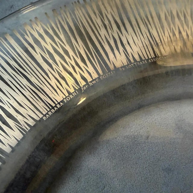 Two 2000s Barbara Forni for Sottsass Associated Studio Round Glass Plates For Sale - Image 11 of 17