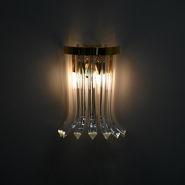 Mid-Century Modern Wall Lamp in Brass and Crystal Glass by Novaresi, Italy, 1970s For Sale - Image 3 of 11