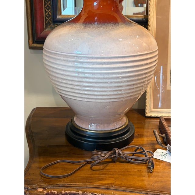 1960s Ceramic Lamp With a Cream Glaze and Orange Accent For Sale - Image 4 of 4