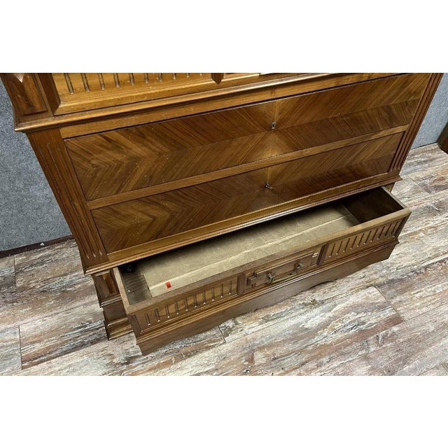 Napoleon III Chest of Drawers in Walnut, 1850s For Sale - Image 5 of 8