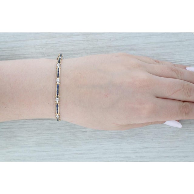 Blue 2.60ctw Blue Sapphire Diamond Bar Link Tennis Bracelet 18k Yellow Gold 6.75" For Sale - Image 8 of 8