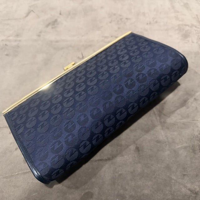 1980s Blue Fabric and Brass Italian Continuous Logo Clutch by Zenith For Sale - Image 11 of 15