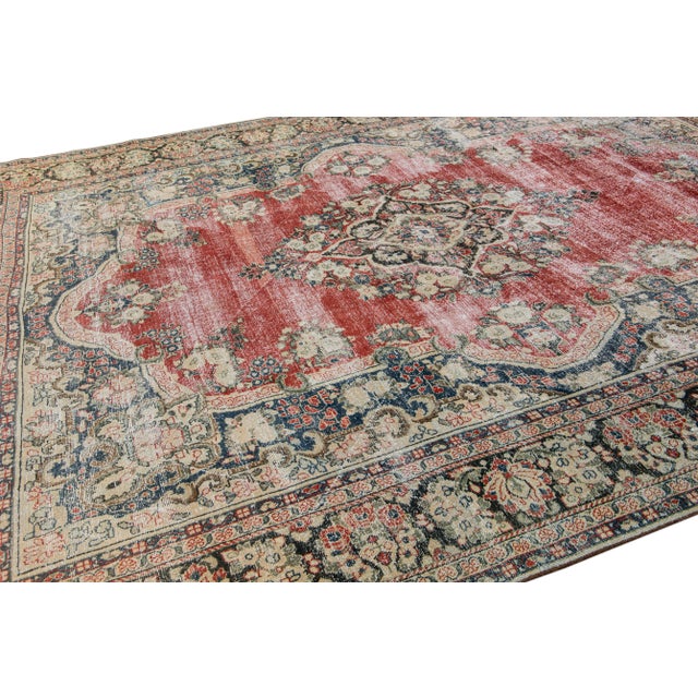 Red Vintage Persian Handmade Medallion Wool Rug For Sale In New York - Image 6 of 7