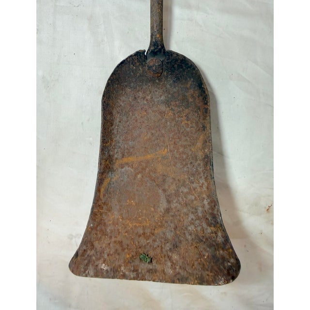 Antique 18th Century Wrought Iron Turned Brass English Fireplace Shovel Tool 15 For Sale In New York - Image 6 of 11