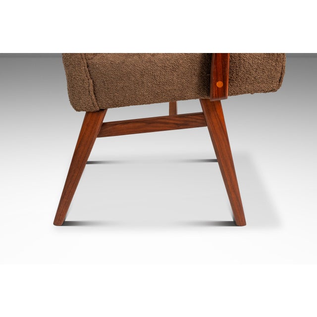 Set of Two (2) Rare Mid-Century Modern Model C-108 Armchairs in Walnut & Brown Bouclé Attributed to Jens Risom for Jens Risom Design, Usa, C. 1950s For Sale - Image 14 of 18