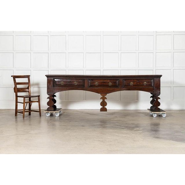 Large 18th Century English Oak Dresser Base, 1780 For Sale - Image 3 of 17