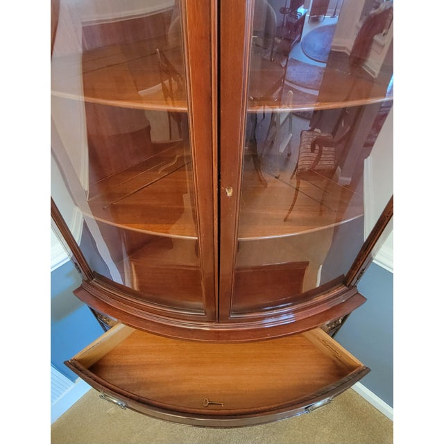 Morganton Furniture Co. 1940s Regency Bow Front Flame Mahogany Corner Cabinet by Morganton Furniture For Sale - Image 4 of 14