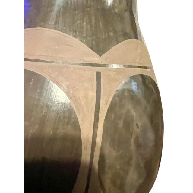 1990s D Aguilar Blackware Pueblo Pottery Vase-Southwestern-New Mexico-Native American For Sale - Image 5 of 9