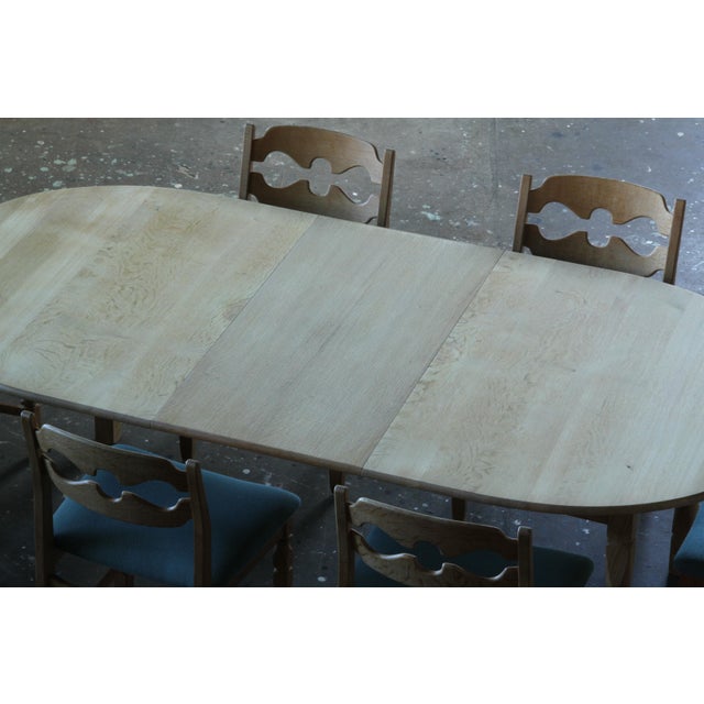 Vintage Scandinavian Oak Extendable Dining Table with Two Leaves in the style of Henning Kjærnulf, 1960s For Sale - Image 4 of 18