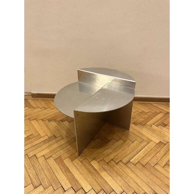 A striking example of contemporary Scandinavian minimalism, the Rivet Side Table is part of Frama’s celebrated Rivet...