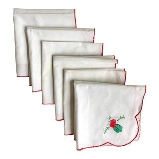 Vintage Holiday Berry Applique Cocktail Napkins - Set of 6 For Sale