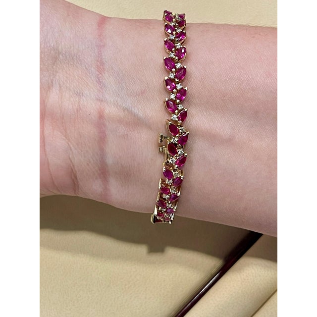 12 Carat Natural Marquise Ruby and Diamond Tennis Bracelet 14 Karat Yellow Gold For Sale In New York - Image 6 of 18