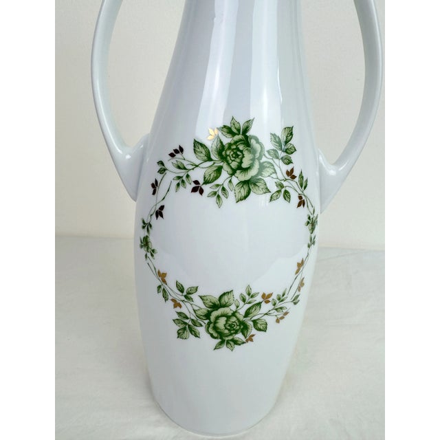 White 1950s Hollohaza Hungary Erika Green Floral Handled Porcelain Vase For Sale - Image 8 of 11