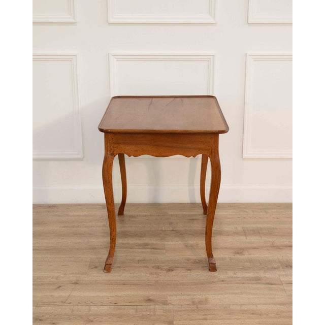 French French Walnut Cabaret Table with Frieze Drawer, Late 18th Century For Sale - Image 3 of 9