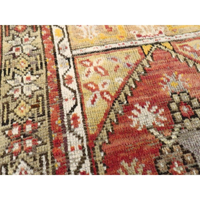 Tribal Galerie Shabab Collection Mid-20th Century Turkish Anatolian Throw Rug For Sale - Image 3 of 5
