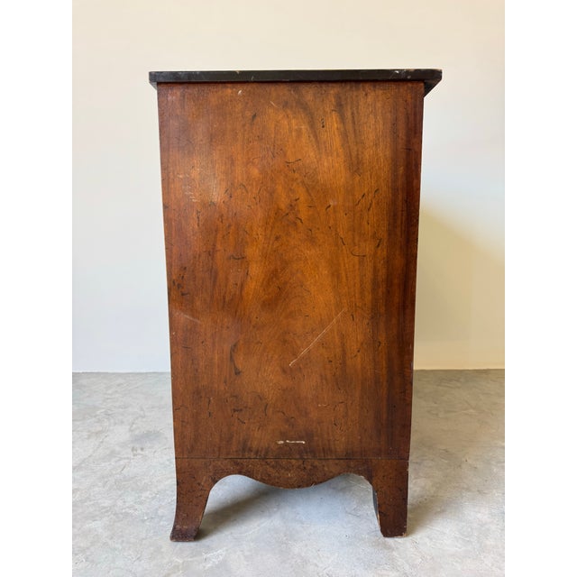 Wood 1970s Vintage George III-Style Four Drawers Bachelor’s Chest For Sale - Image 7 of 12