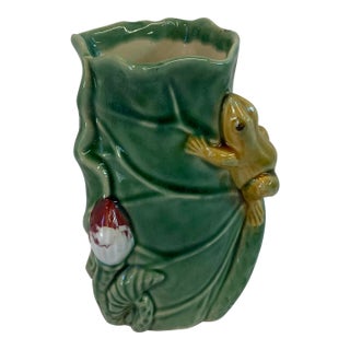 Vintage Asian Vase With a Frog on a Lilly Pad Design For Sale