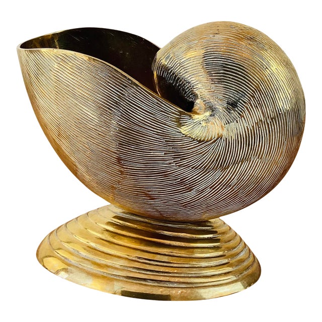 Vintage 1980s Mottahedeh Brass Nautilus Shell Vessel For Sale