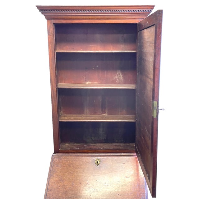 Small Georgian Mahogany Bureau Bookcase, 1740 For Sale - Image 11 of 16