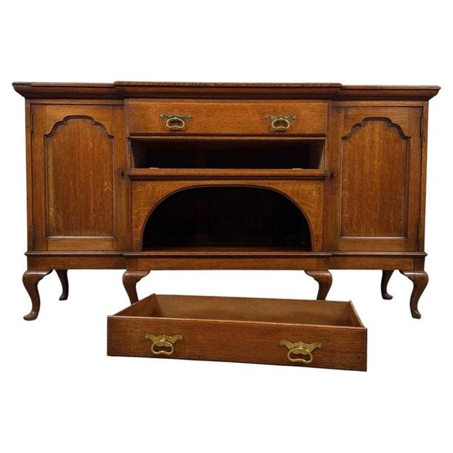 Early 20th Century English Oak Sideboard For Sale - Image 3 of 14