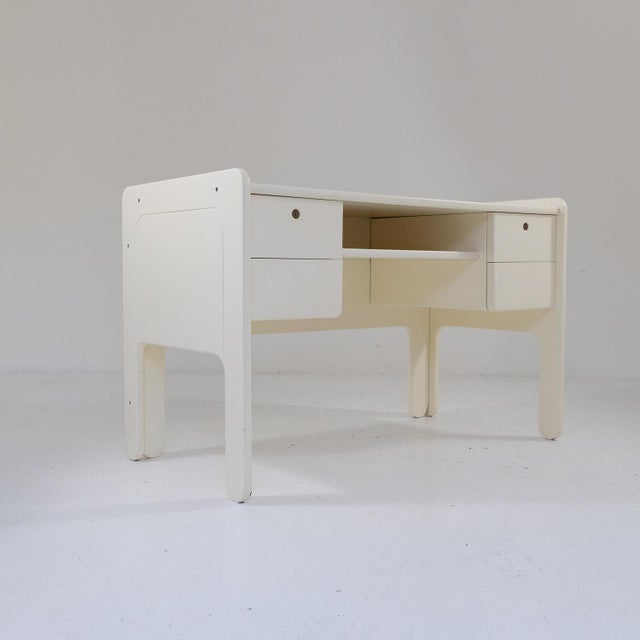 White lacquered Wooden Desk, 1970s For Sale - Image 3 of 10