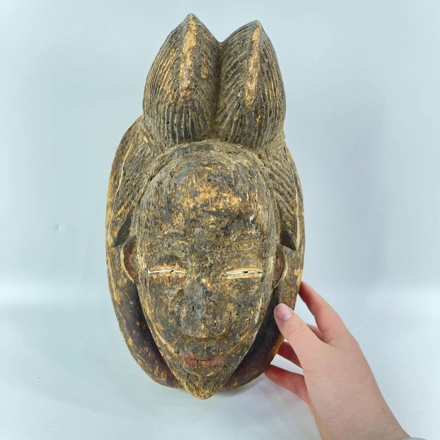 Early 20th Century Early 20th Century Punu Mukudji Maiden Spirit Mask Gabon For Sale - Image 5 of 6