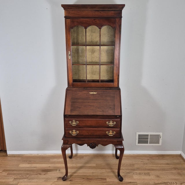 This is a traditional Queen Anne style ladies secretary writing desk. It's a particularly lovely and feminine piece with...