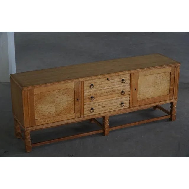 Mid-Century Modern Danish Brutalist Sideboard in Oak, 1950s For Sale - Image 16 of 18