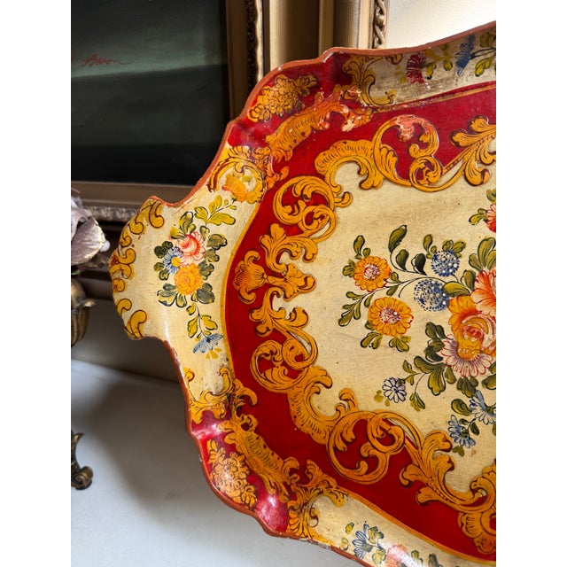 Vintage Japanese Lacquered Papier-Mâché Floral Serving Tray, Circa 1940s–1950s For Sale - Image 4 of 8