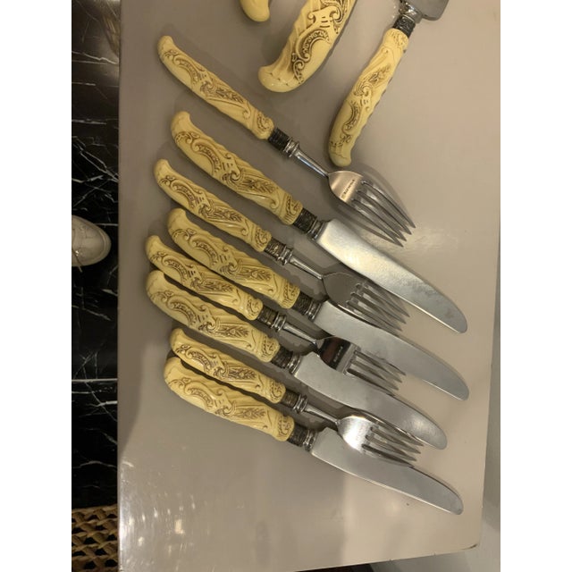 1930s Landers, Frary and Clark Carved Celluloid Flatware Set With Sterling Collar and Stainless Blades/Tines- 20 Pieces For Sale In Birmingham - Image 6 of 12