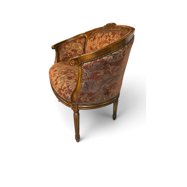 French Provincial Vintage Louis XVI Style Carved Barrel-Back Settee With Nailhead Trim For Sale - Image 3 of 4