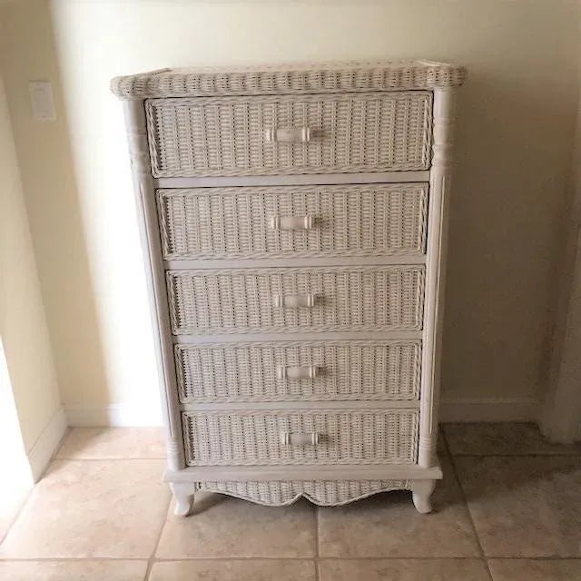 White Wicker Framed Wall Mirror in the Style of Henry Link For Sale In West Palm - Image 6 of 7