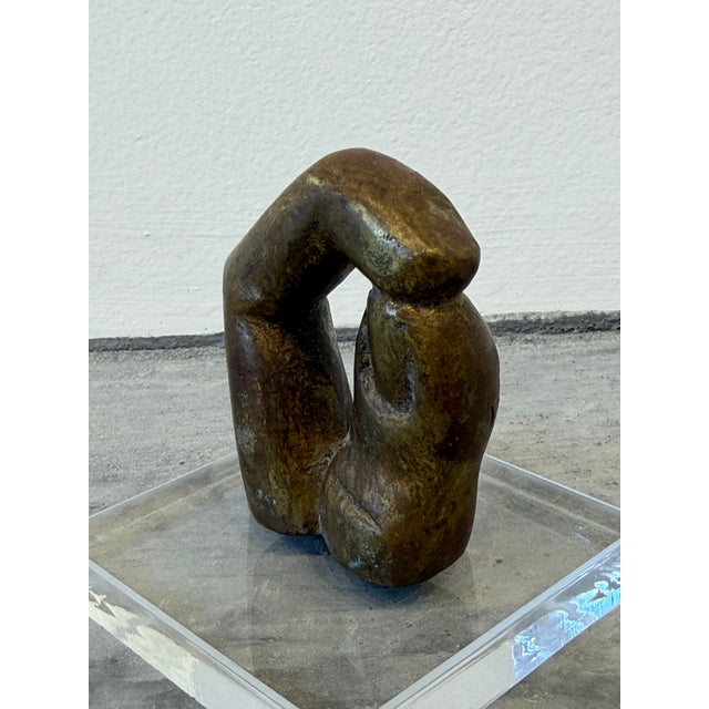 Brazilian Modern Bronze Sculpture of Two Fingers Snapping on Acrylic Base, 1980s For Sale - Image 9 of 10