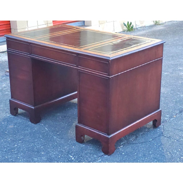 Hespeler Furniture Chippendale Mahogany Inlays and Green Leather Top Desk For Sale - Image 9 of 12