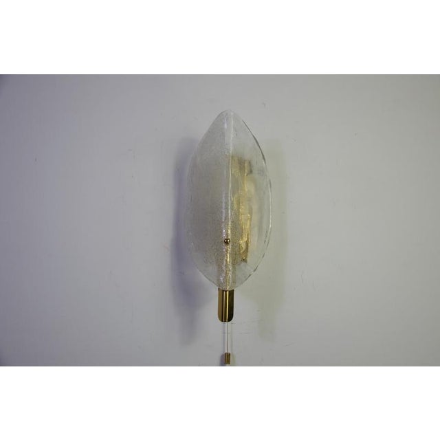Brass and Ice Glass Wall Lamp attributed to Kalmar Franken, Austria, 1960s For Sale - Image 3 of 12