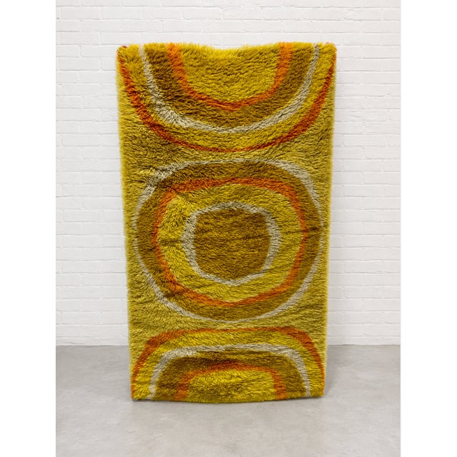 Mid Century Modern Rya Rug – Vintage Shag Sunburst Accent Rug – Small Area Rug For Sale - Image 4 of 7