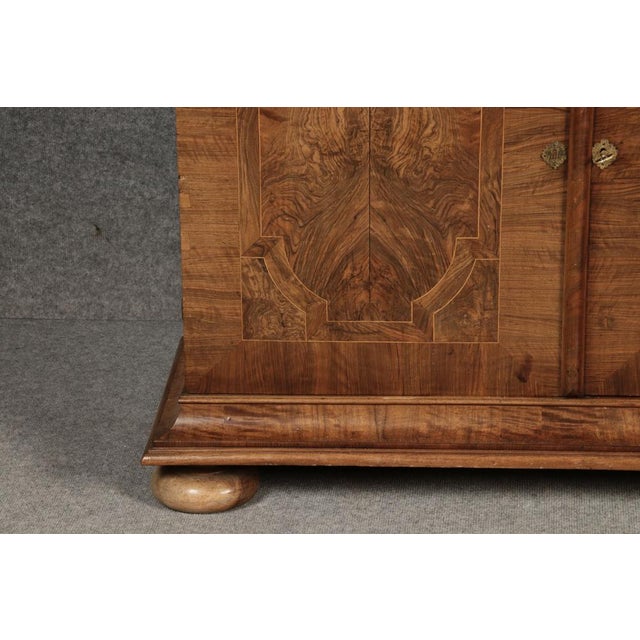Antique Baroque Cabinet in Walnut, 1740s For Sale - Image 9 of 18
