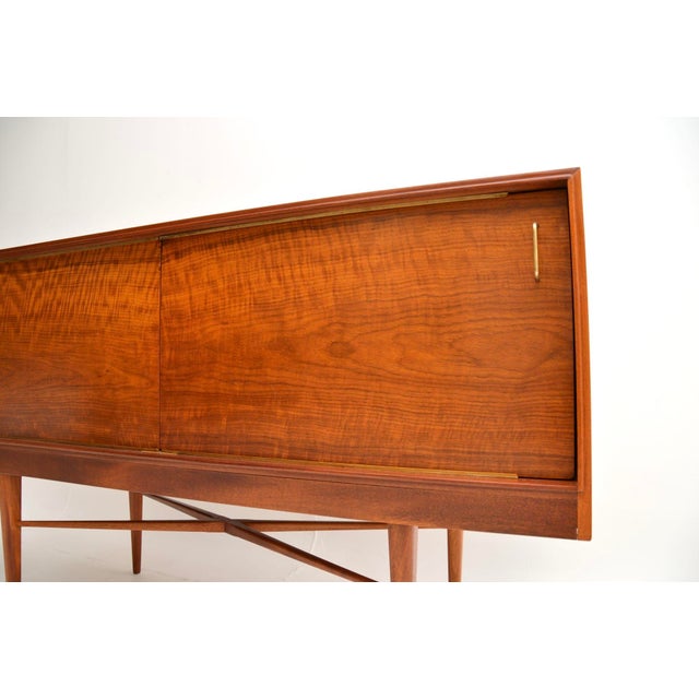 Vintage Sideboard attributed to Robert Heritage for Heals, 1950s For Sale - Image 9 of 11