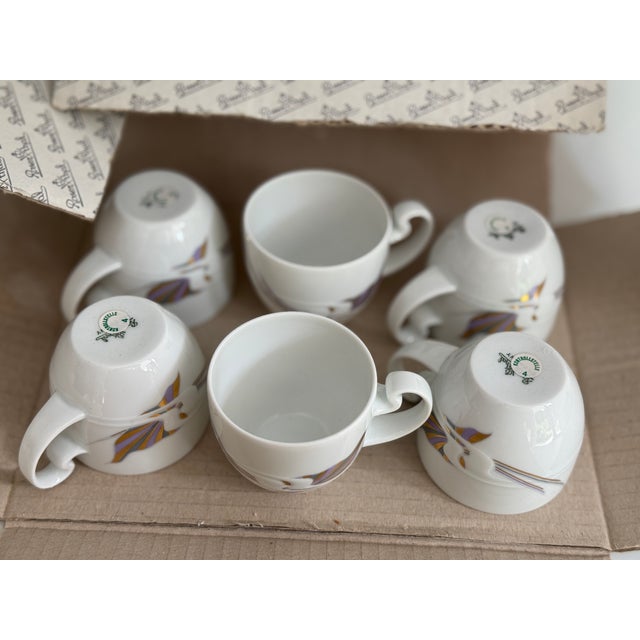 Mid-Century Modern Form Asimmetria Goldraster Espresso Cup and Saucer by Bjørn Wiinblad for Rosenthal Studio Linie Germany, 1988, Set of 6 For Sale - Image 3 of 7
